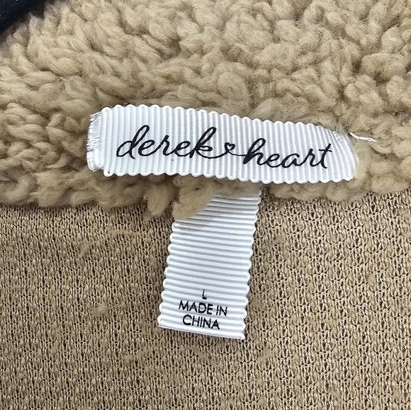 Derek Heart Sherpa Mushroom Shacket Size L - Picture 6 of 12